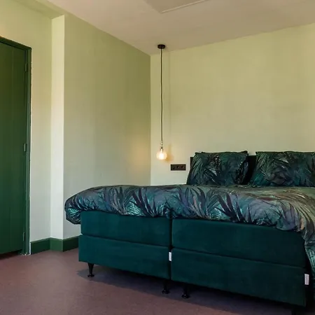 Apartment Luxe En Ruim Voor 4 Personen. Nieuw-Lekkerland