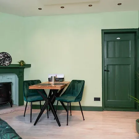 Luxe En Ruim Voor 4 Personen. *