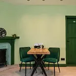 Luxe En Ruim Voor 4 Personen. 아파트 *